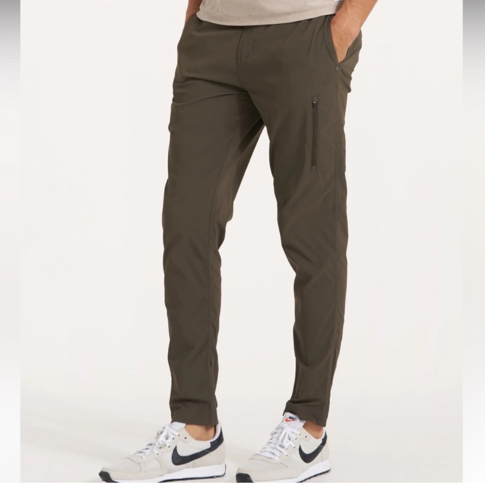 Vuori Men’s Technical Climber pants size Medium color olive green v442 po0718400